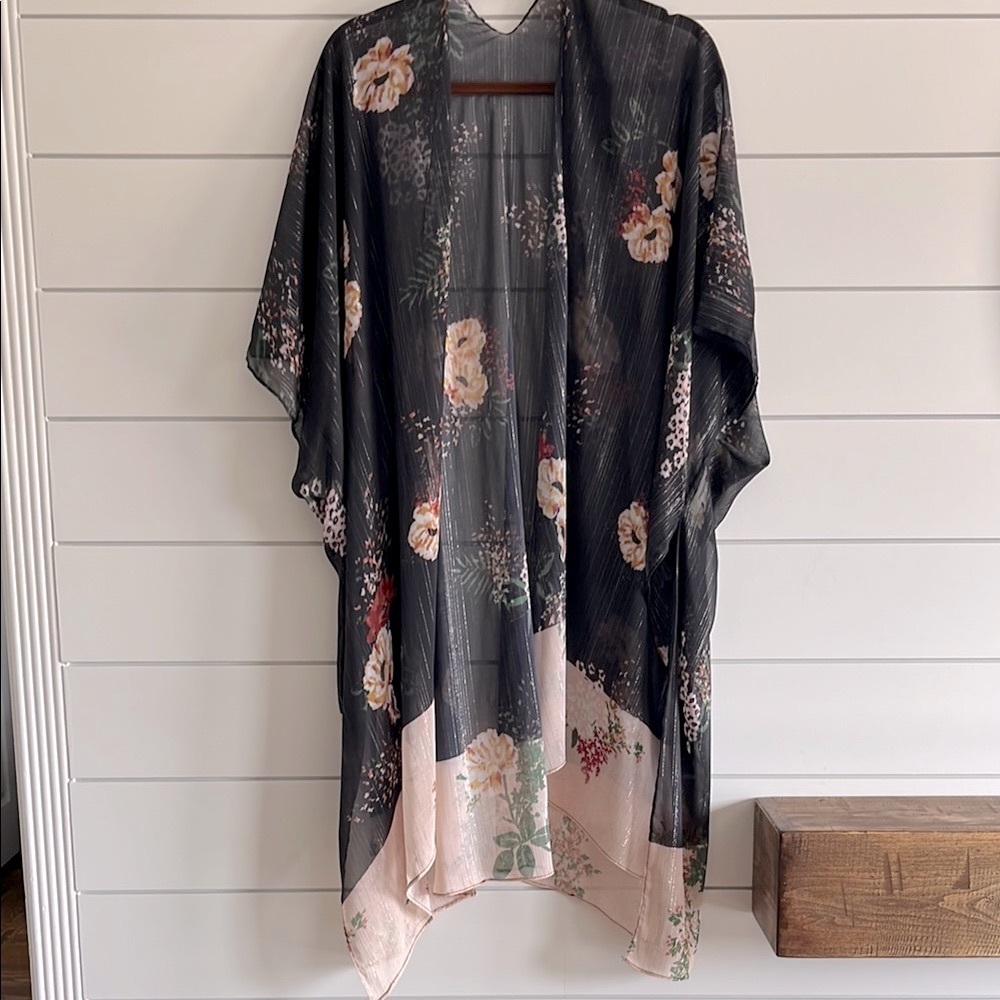 Lovestitch Elegant Black with Silver Threads Kimono